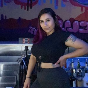 Meet your Posher, Yazmin